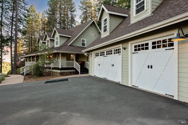 5701 Ridgewood Rd, Willits, CA 95490