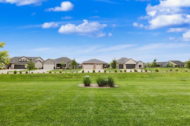 1716 N Forestview Ct, Wichita, KS 67235