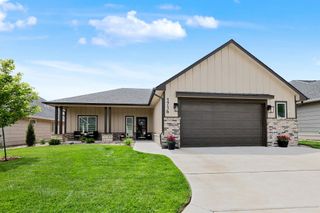 1716 N Forestview Ct, Wichita, KS 67235