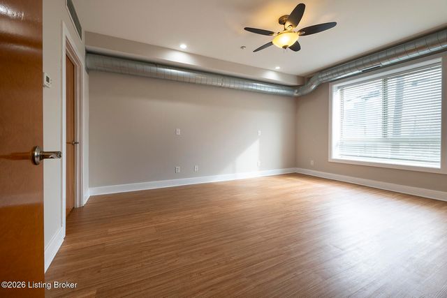 110 S Campbell St 213, Louisville, KY 40206