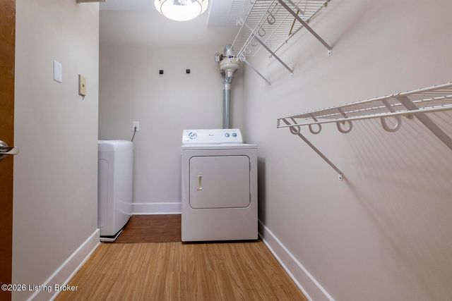 110 S Campbell St 213, Louisville, KY 40206