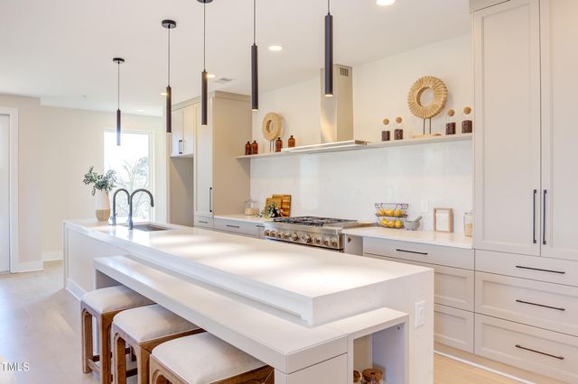 620 N Roxboro Street 43, Durham, NC 27701