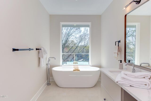 620 N Roxboro Street 43, Durham, NC 27701