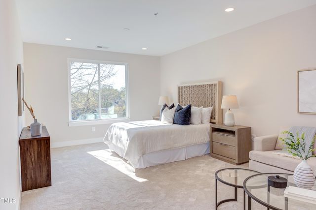 620 N Roxboro Street 43, Durham, NC 27701