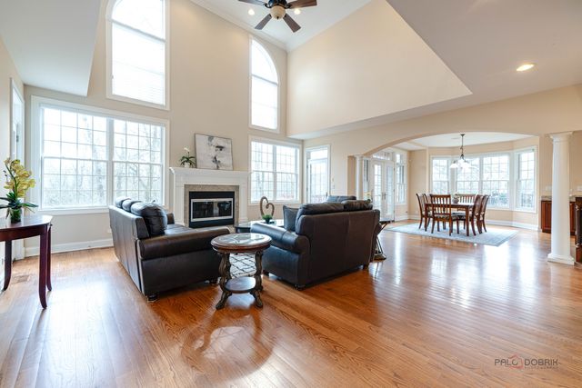 878 Writer Court, Vernon Hills, IL 60061