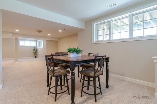 878 Writer Court, Vernon Hills, IL 60061