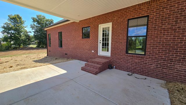 263 Marys Ln, Lafayette, TN 37083