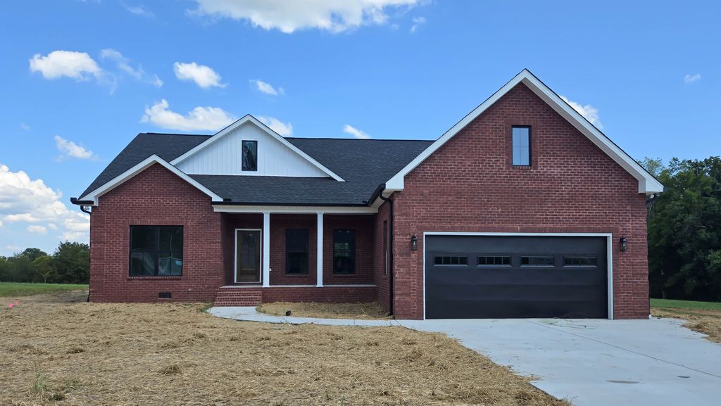 263 Marys Ln, Lafayette, TN 37083