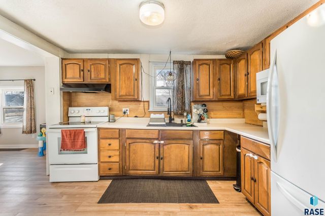 1201 N Dakota Ave Avenue, Sioux Falls, SD 57104