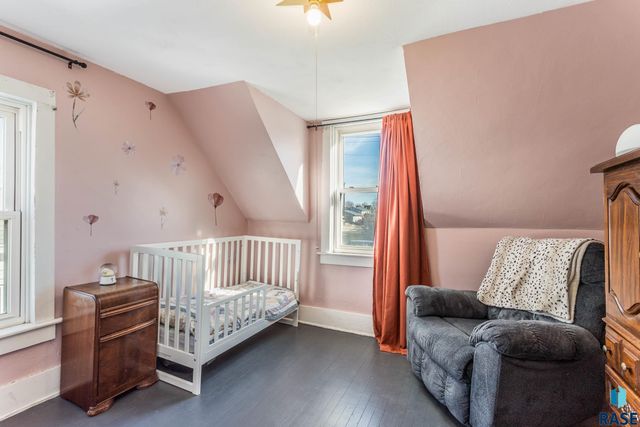 1201 N Dakota Ave Avenue, Sioux Falls, SD 57104