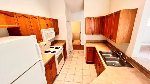 3658 OAKDALE CIRCLE 200, Oviedo, FL 32765