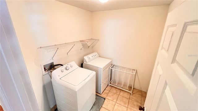 3658 OAKDALE CIRCLE 200, Oviedo, FL 32765