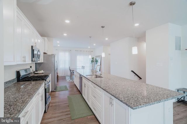 45397 ENGLEWOOD WAY, California, MD 20619