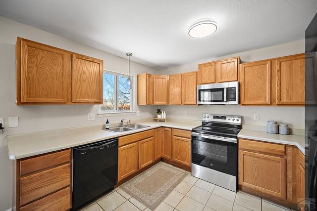 57 W Bonanza Dr, Pueblo, CO 81007