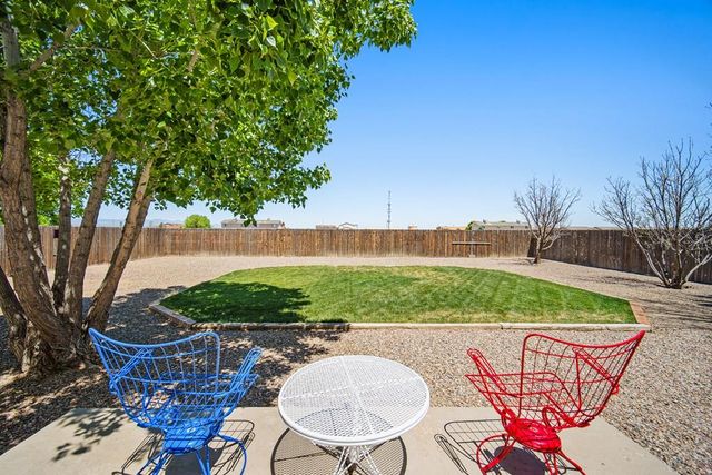 57 W Bonanza Dr, Pueblo, CO 81007