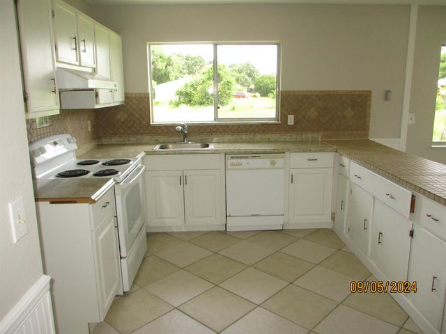 2931 SW Birtle Court, Port St. Lucie, FL 34953