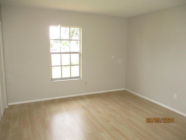 2931 SW Birtle Court, Port St. Lucie, FL 34953