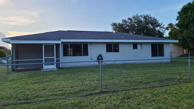 2931 SW Birtle Court, Port St. Lucie, FL 34953
