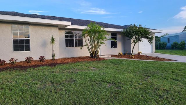 2931 SW Birtle Court, Port St. Lucie, FL 34953