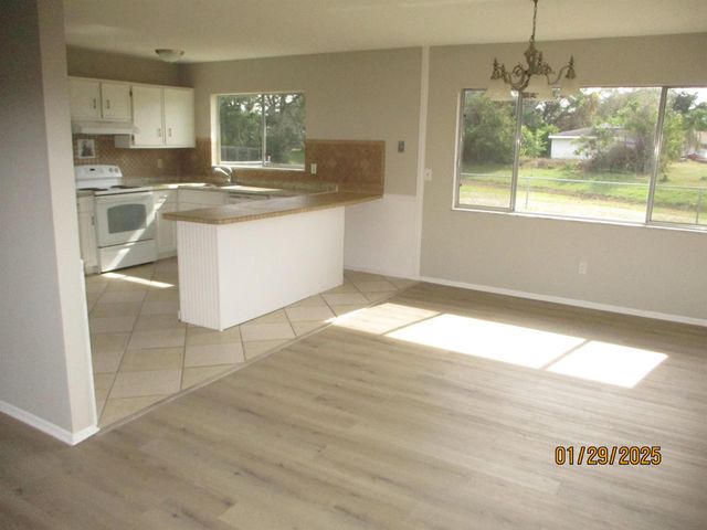 2931 SW Birtle Court, Port St. Lucie, FL 34953