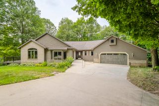 8047 Kraft Avenue SE, Caledonia, MI 49316