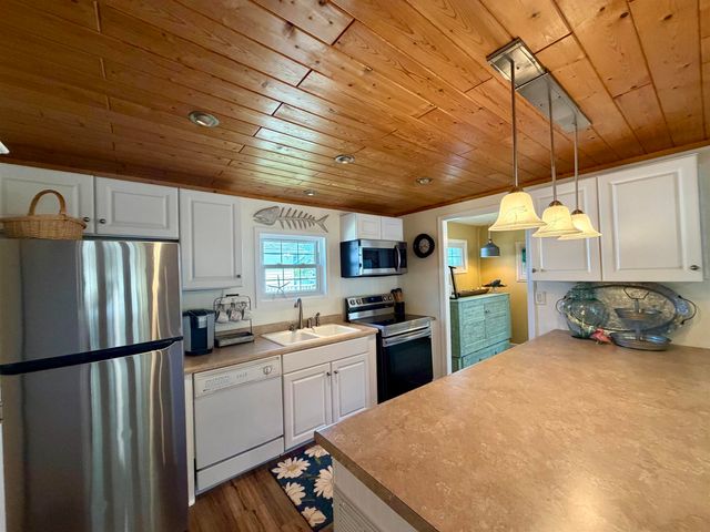 1876 Sunrise Dr., Surfside Beach, SC 29575