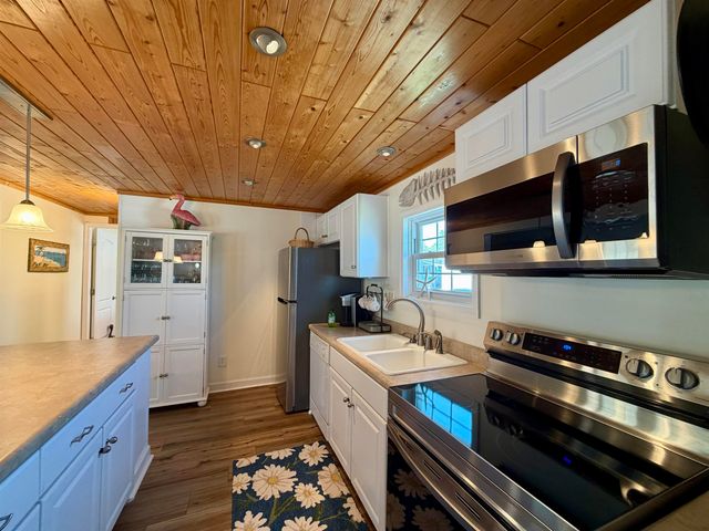 1876 Sunrise Dr., Surfside Beach, SC 29575