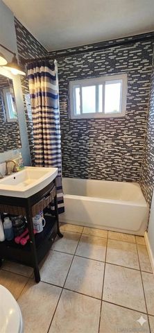 727 N Main Ave., Fallbrook, CA 92028