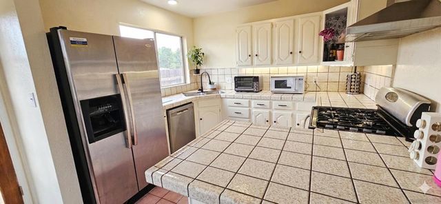 727 N Main Ave., Fallbrook, CA 92028