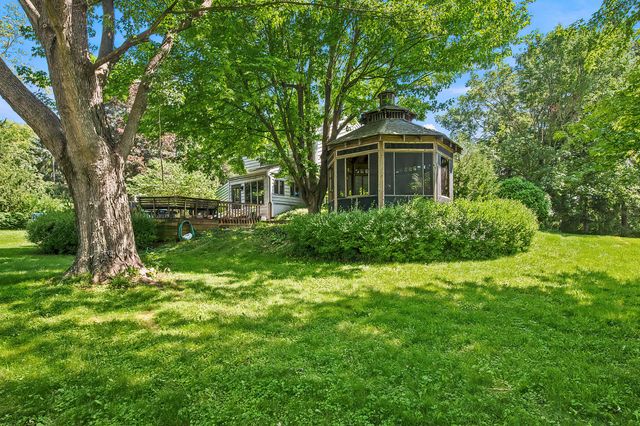 27050 W Wilmot Road, Antioch, IL 60002