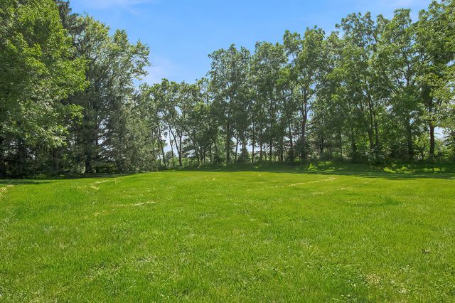 27050 W Wilmot Road, Antioch, IL 60002