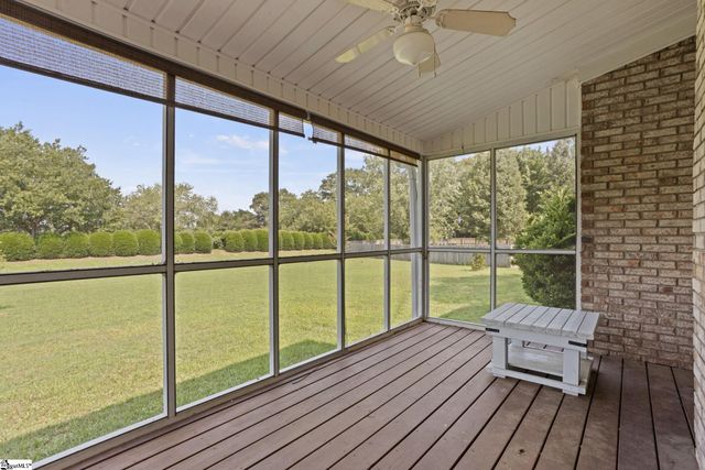 515 Blackstone Drive, Inman, SC 29349