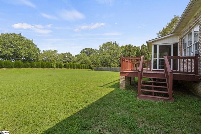 515 Blackstone Drive, Inman, SC 29349