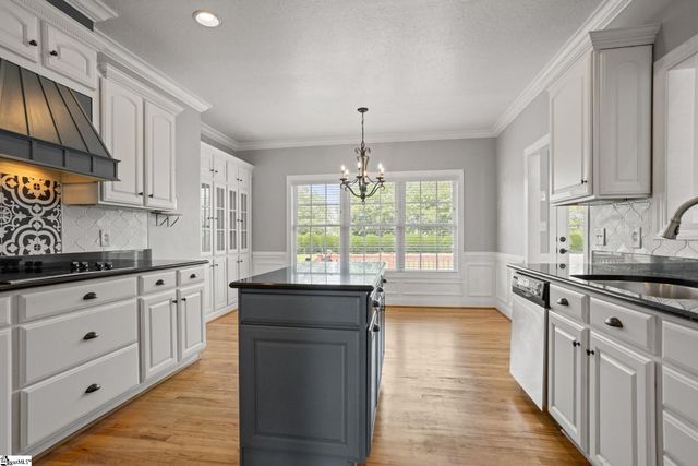 515 Blackstone Drive, Inman, SC 29349