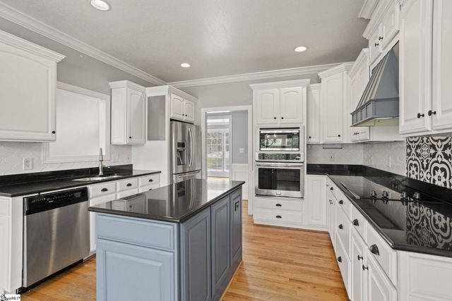515 Blackstone Drive, Inman, SC 29349