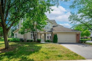 407 Cromwell Circle 1, Bartlett, IL 60103