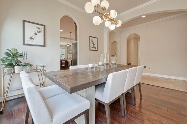 210 Hearthshire Circle, The Woodlands, TX 77354