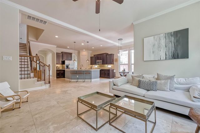 210 Hearthshire Circle, The Woodlands, TX 77354