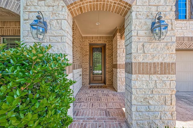 210 Hearthshire Circle, The Woodlands, TX 77354