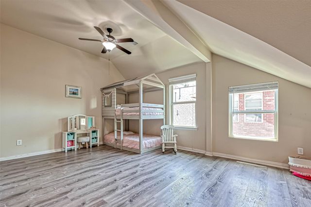 210 Hearthshire Circle, The Woodlands, TX 77354