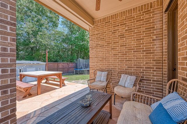 210 Hearthshire Circle, The Woodlands, TX 77354