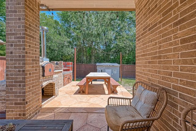210 Hearthshire Circle, The Woodlands, TX 77354