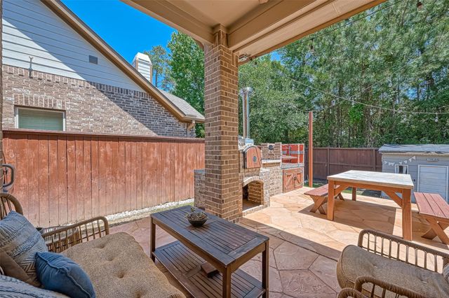 210 Hearthshire Circle, The Woodlands, TX 77354