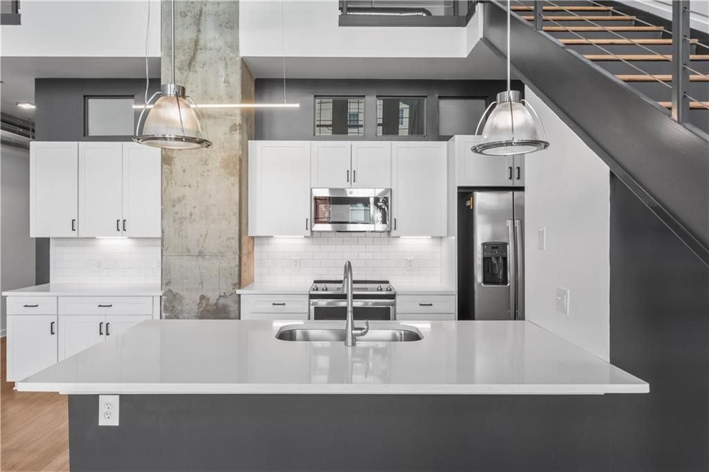 230 18th Street 11402, Atlanta, GA 30363