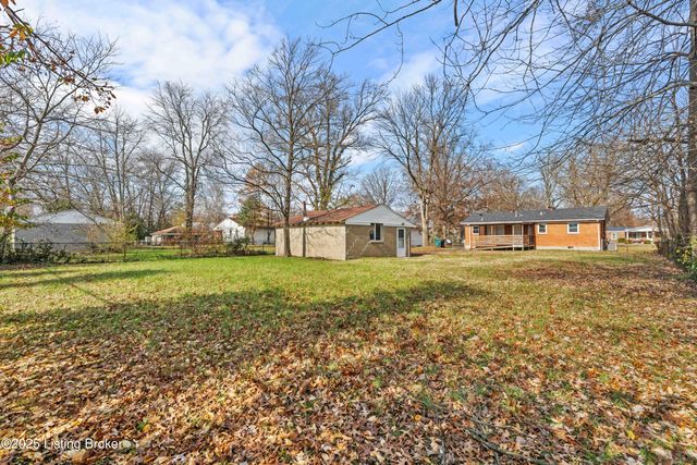 1274 Lipps Ln, Louisville, KY 40219