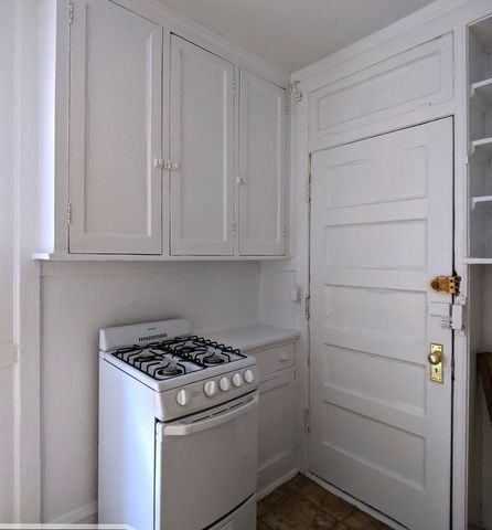 2706 N Spaulding Avenue 3FF, Chicago, IL 60647