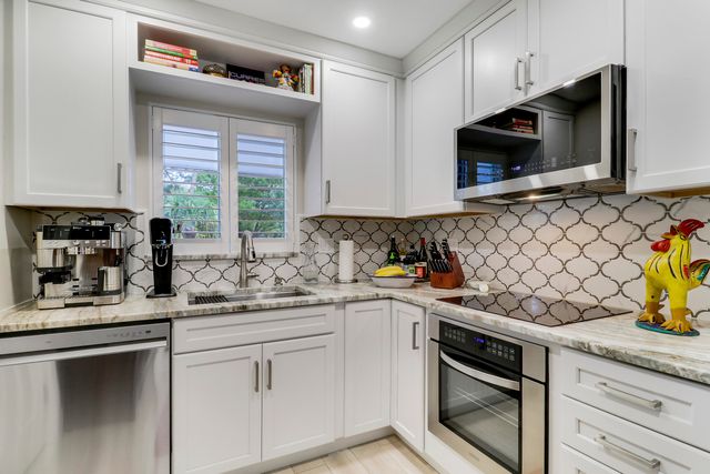 1 Garden Street 207, Tequesta, FL 33469