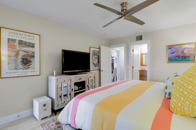 1 Garden Street 207, Tequesta, FL 33469