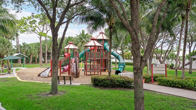 1 Garden Street 207, Tequesta, FL 33469