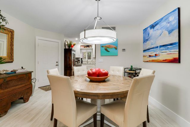 1 Garden Street 207, Tequesta, FL 33469